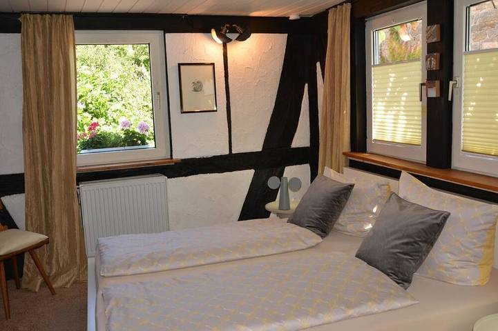 Ferienhaus für 4 Personen, mit Garten in Hambach (Neustadt) - 2