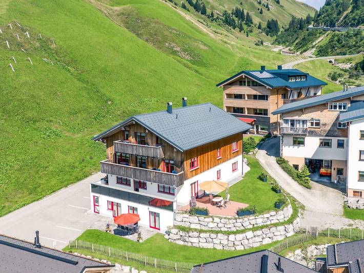Ferienwohnung für 5 Personen, mit Terrasse und Garten in Schröcken - 3