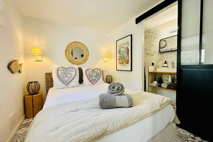 Gîte pour 3 personnes, avec jardin ainsi que sauna et terrasse à Le Bar-sur-Loup - 3