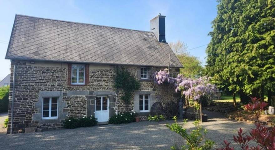 Chambre d’hôte pour 2 personnes, avec Terrasse et Jardin ainsi que Piscine et Vue