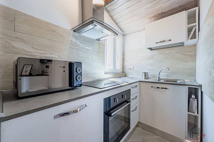 Appartamento intero, [Caruggi Lifestyle] mare 200m • A/C • Wifi in Bau Bau village, Albissola Marina