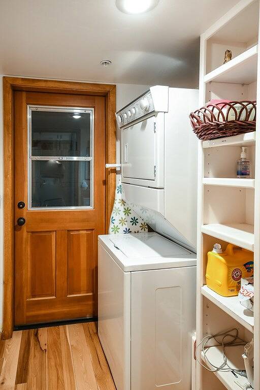 Neu! Gemütliche Hütte im Herzen von Oak Creek, nur wenige Minuten von Wanderwegen entfernt in Oak Creek Canyon