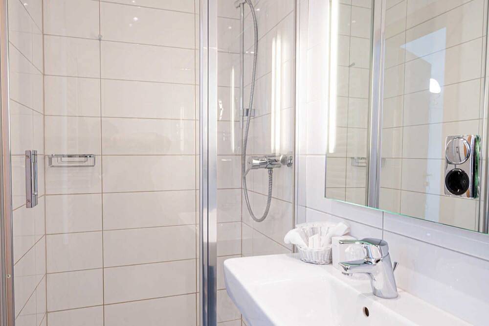Doppelzimmer Standard - Logierhaus  Austernfischer in Norderney