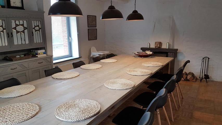 Location de vacances pour 9 personnes, avec vue et jardin, animaux acceptés à Rochehaut - 4