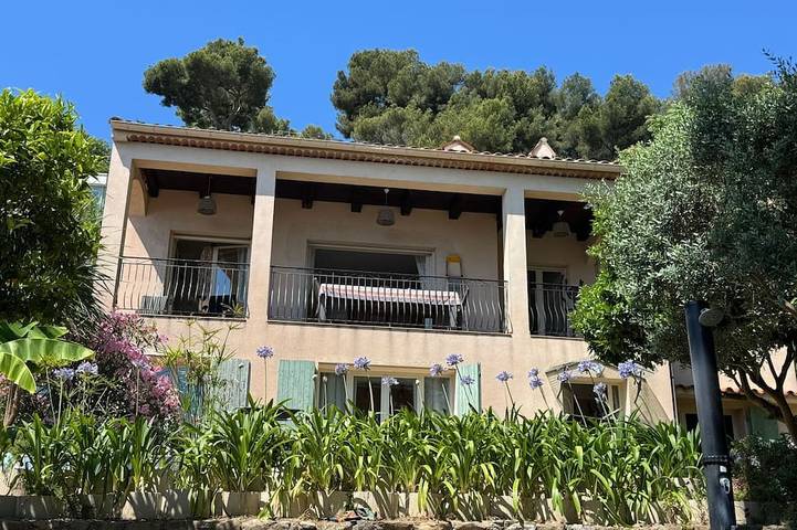 Ferienhaus für 8 Personen, mit Garten und Balkon sowie Whirlpool in Roquebrune-Cap-Martin