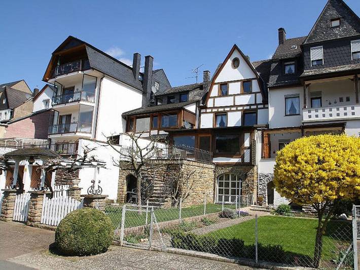 Ferienhaus für 3 Personen, mit Balkon und Terrasse sowie Garten und Sauna in Zell (Mosel)