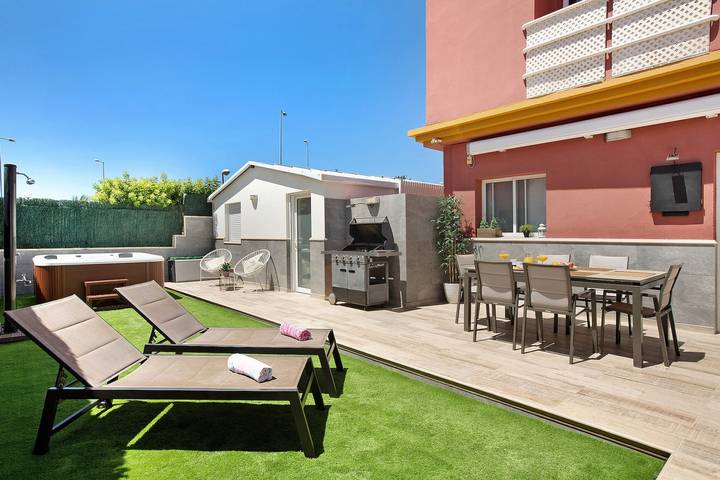 Chalet para 5 personas, con piscina para niños además de jardín y jacuzzi en Gran Canaria - 2