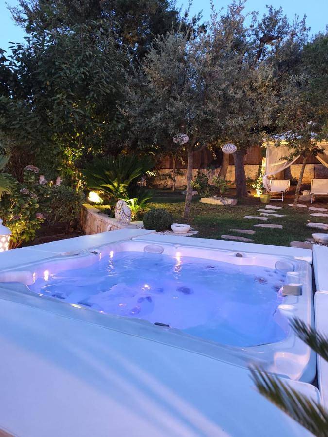 Chambre d’hôte pour 2 personnes, avec jardin et vue à Fasano