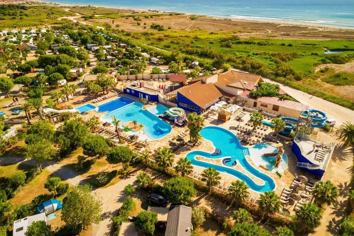 Camping para 6 personas, con piscina y jardín además de jacuzzi y sauna en Torreilles