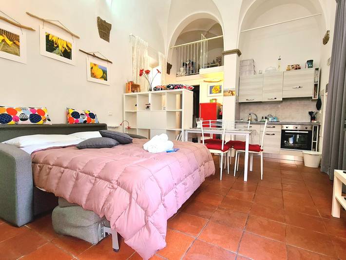 Entire apartment, Apartment 'La Casina Di T and L - Loft A' with Wi-Fi and Air Conditioning in Lucca, Lucca Province