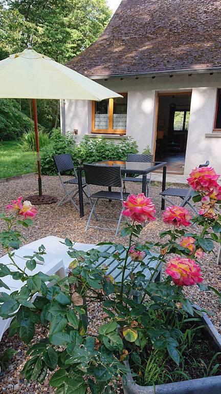 Gîte pour 4 personnes, avec terrasse ainsi que piscine et jardin en Indre-et-Loire - 2