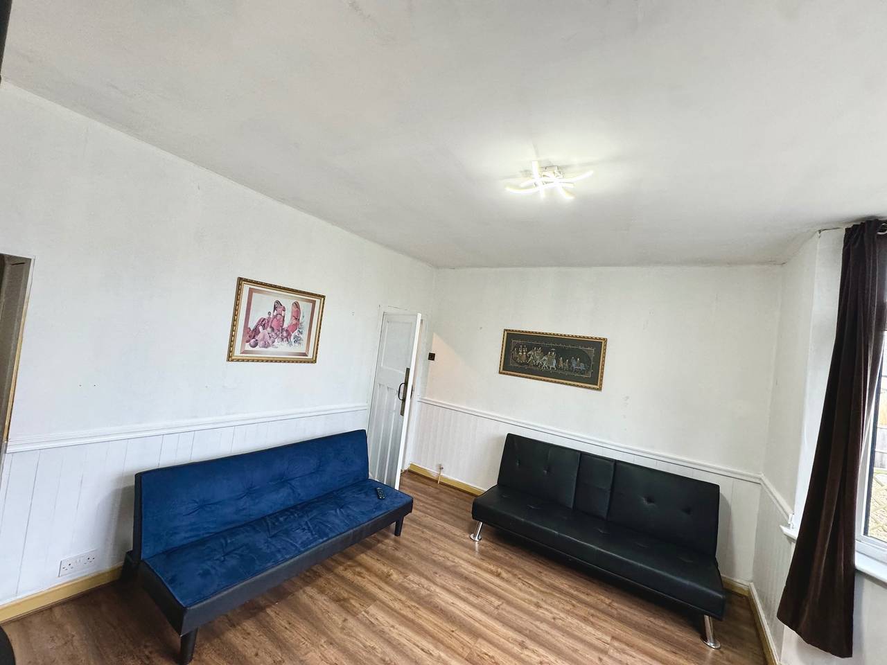 Detached 4Beds - Windsor, Heathrow & London Access in Thorpe Park, Surrey