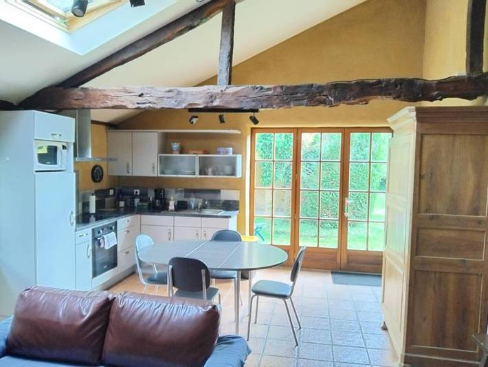 Location de vacances pour 5 personnes, avec vue ainsi que jardin et terrasse à Le Rheu - 2