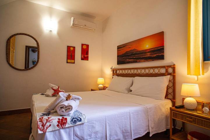 Location de vacances pour 4 personnes, avec Balcon ainsi que Terrasse et Vue à Marettimo - 2