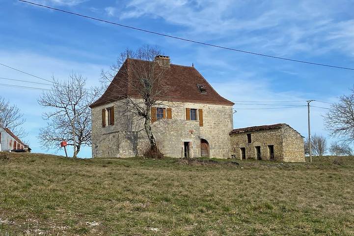 Gîte pour 7 personnes, avec jardin à Saint-Germain-du-Bel-Air