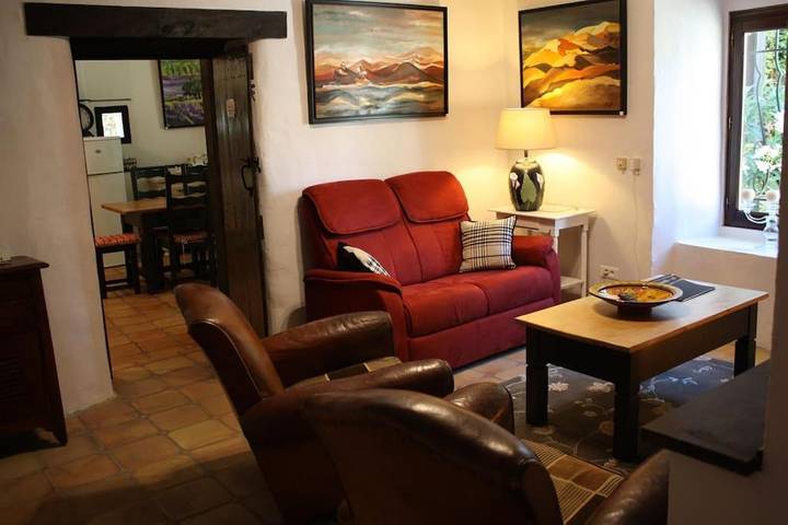 Location de vacances pour 6 personnes, avec jardin et jacuzzi à La Baume-de-Transit - 3