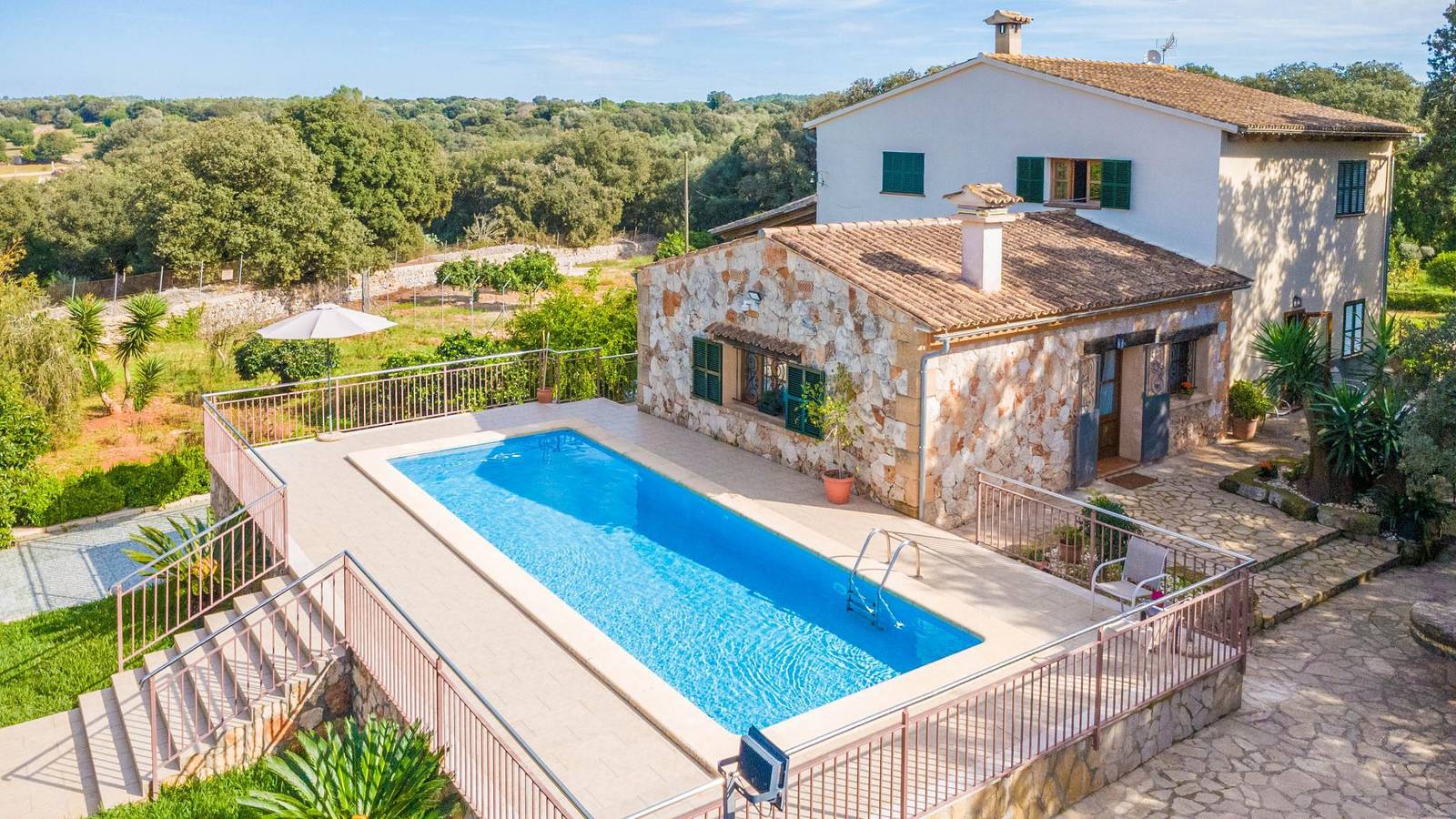 Ca Na Flores - Charming country house with private pool. Free Wi-Fi. in Llubí, Majorca Center