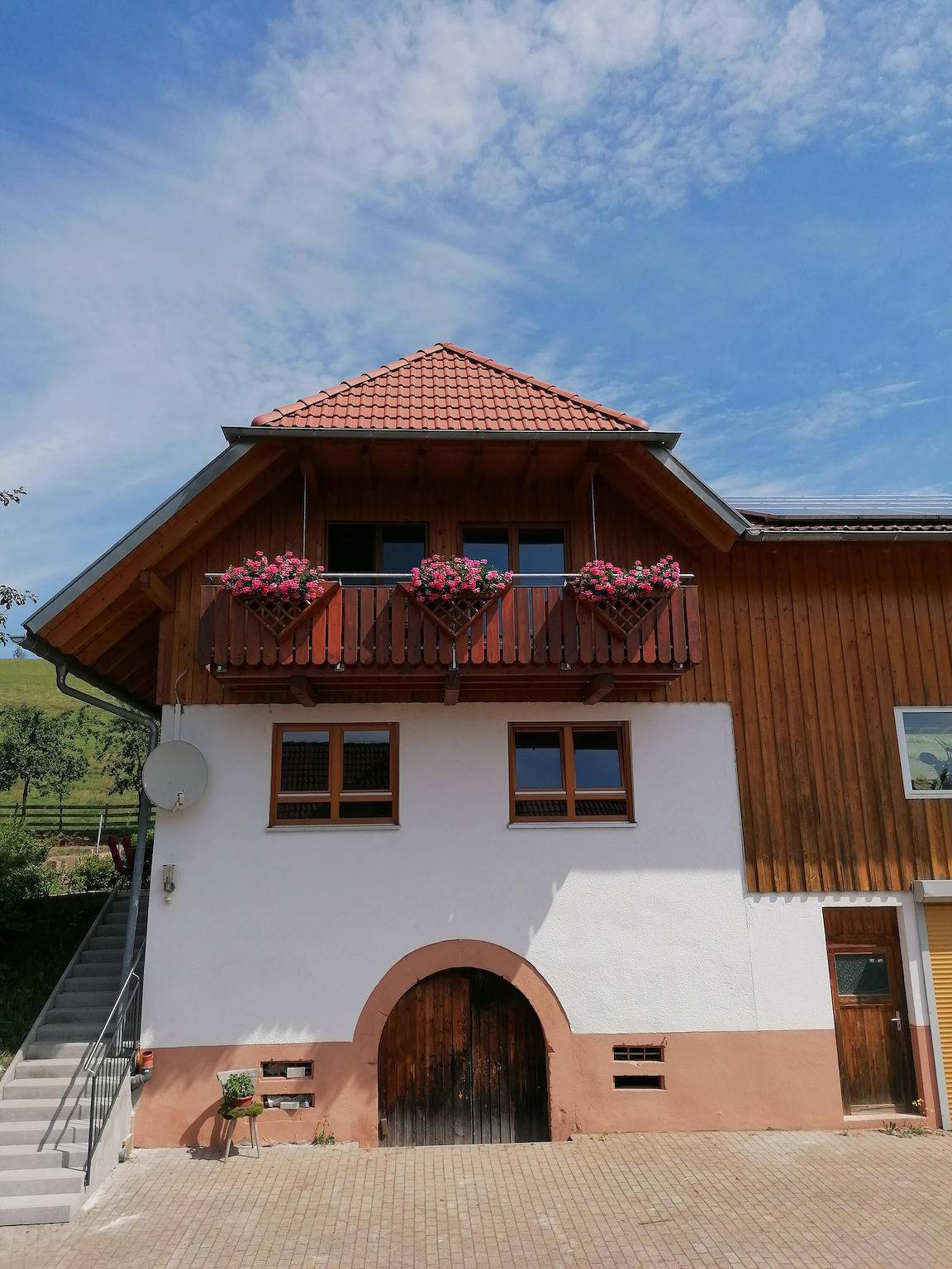 Stockerhof - Ferienwohnung Bergwiese, 75qm, 2 Schlafzimmer, Wohn-/Schlafzimmer, Terrasse, max. 5 Personen in Elzach, Selva Negra Central