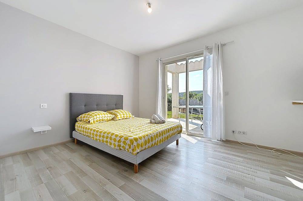 Villa Grivia | Holiday home | Swimming pool - Ping Pong | Wifi and air conditioning in Saint-André-de-Roquelongue, Narbonne region