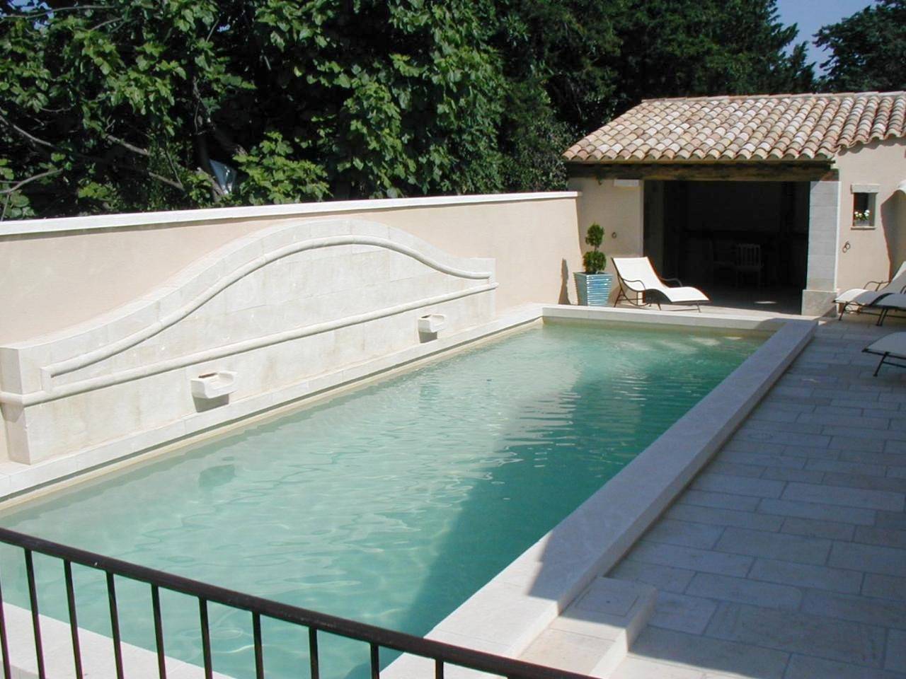 Standard King Room in Eyguières, Région d'Arles
