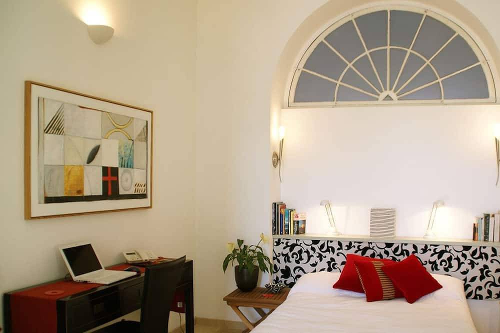 Ganze Wohnung, Luxuswohnung , hell, sonnig ,geräumig, in der Altstadt, mit privatem Parkplatz. in Jerez de la Frontera, Costa de la Luz