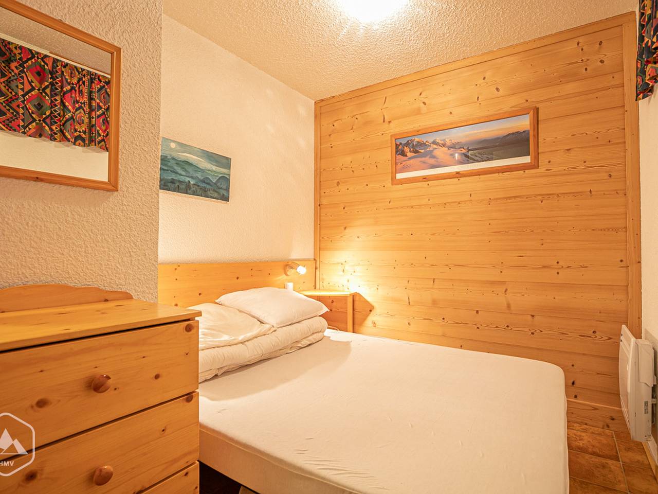 Entire apartment, Apartment with sunny terrace, pets allowed, parking included in Aussois, Saint-Jean-de-Maurienne region