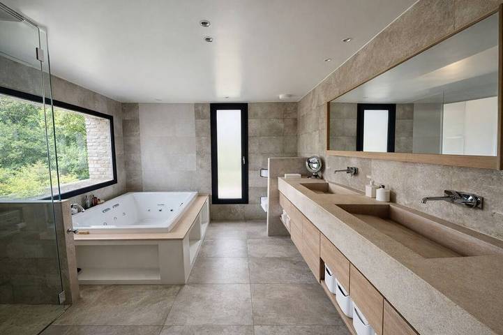 Location de vacances pour 8 personnes, avec jacuzzi et jardin dans Allianz Riviera - 3