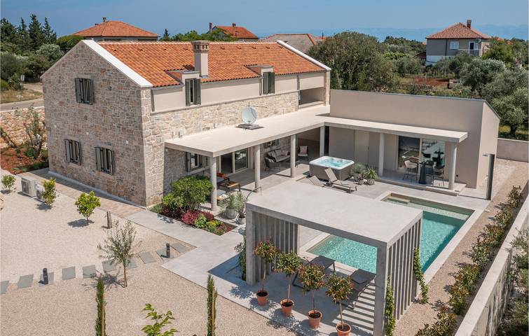Acogedor apartamento de 1 dormitorio cerca de la playa con piscina, wifi y aparcamiento in Ugljan, Isla de Ugljan