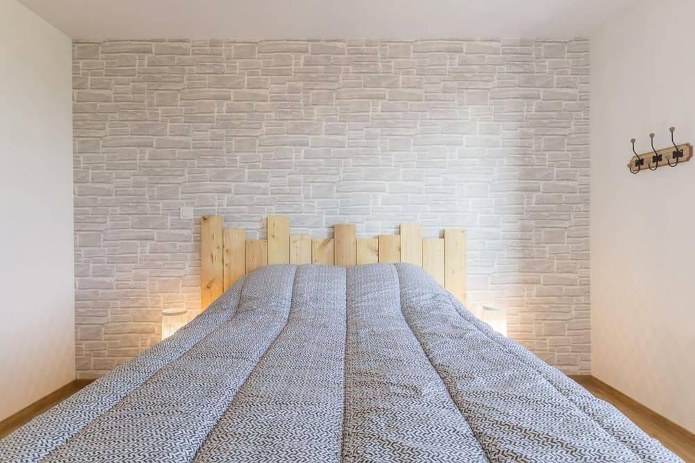 Maison au bord de la baie avec animaux admis et parking à Vains in Vains, Baie du Mont-Saint-Michel