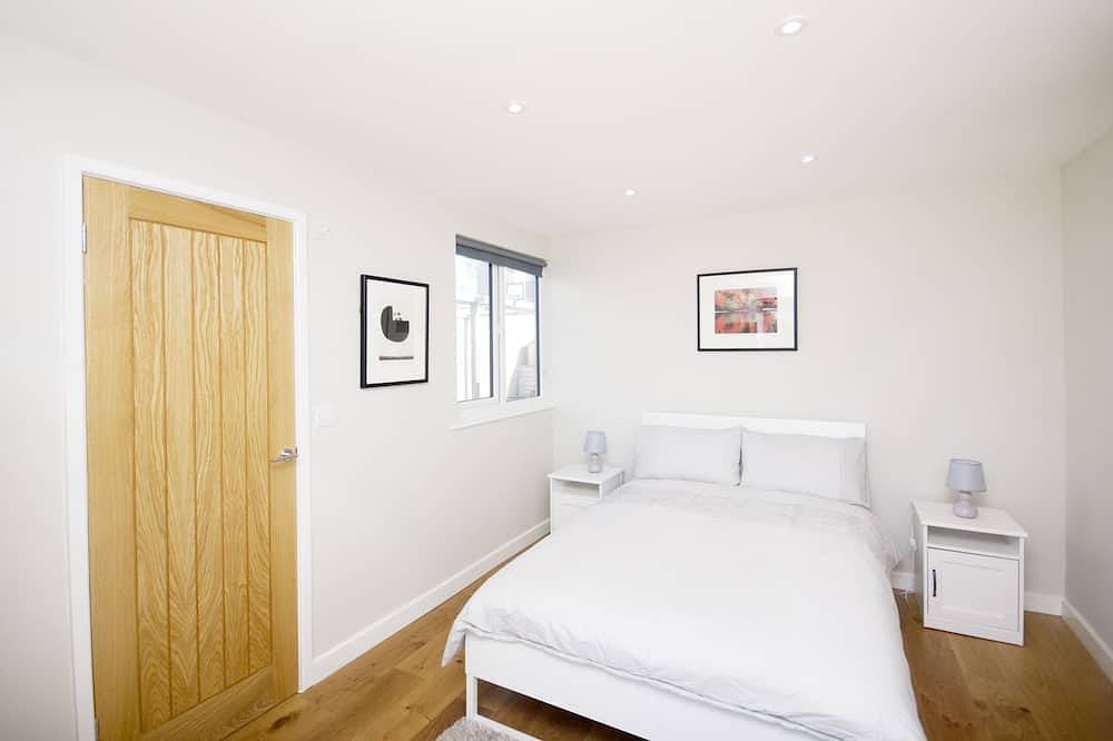 Superb Sea View, all amenities in walking distance, new renovation in Ventnor, Isle of Wight