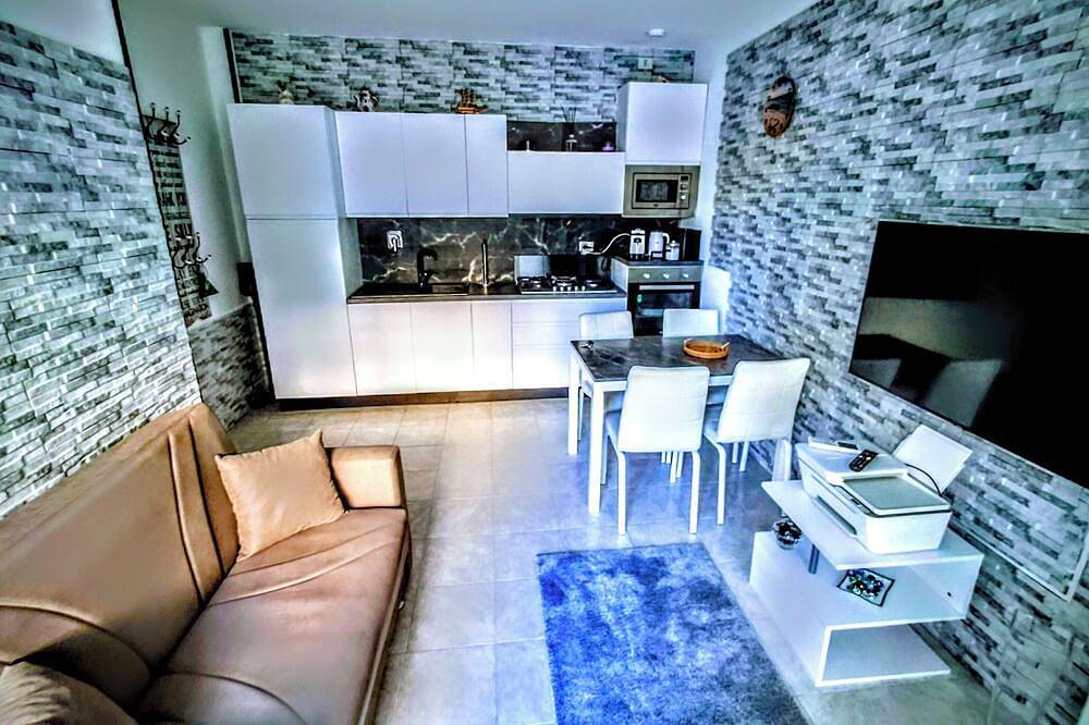 Entire apartment, \"The Pearl of the Sea\" Vasto Marina in Marina di Vasto, Chieti Province