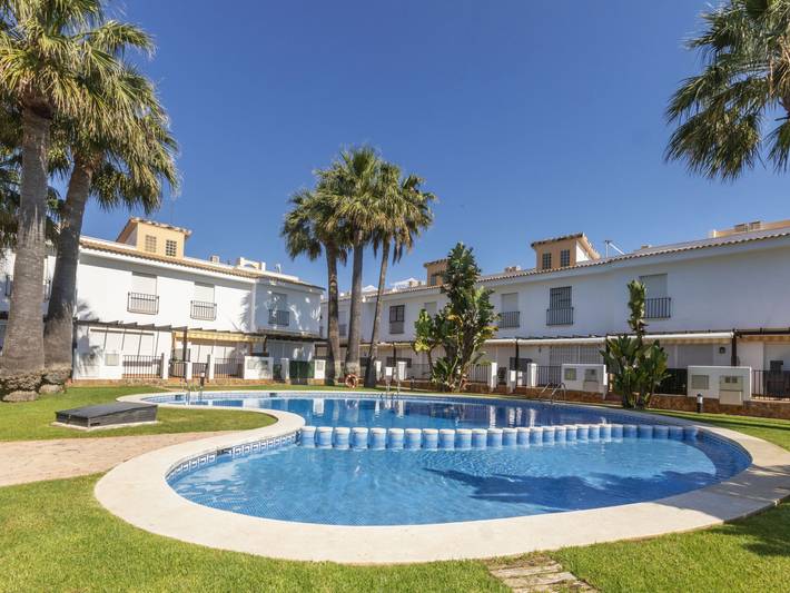 Casa de vacaciones para 6 personas, con piscina para niños además de balcón y jardín - 1