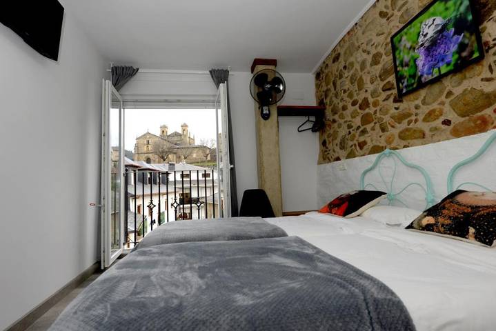 Gîte pour 3 personnes, avec balcon à Villafranca del Bierzo - 2