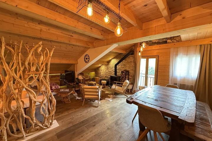 Gîte pour 8 personnes, avec Balcon dans Valberg (Niza)