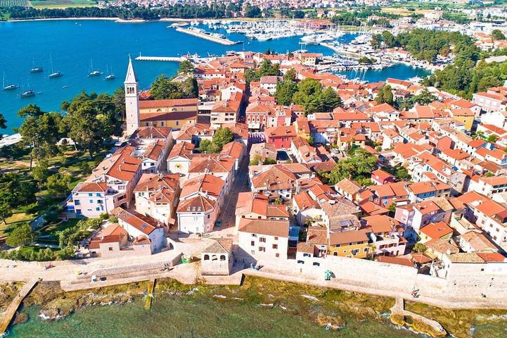 Ferienhaus für 6 Personen, mit Whirlpool und Terrasse