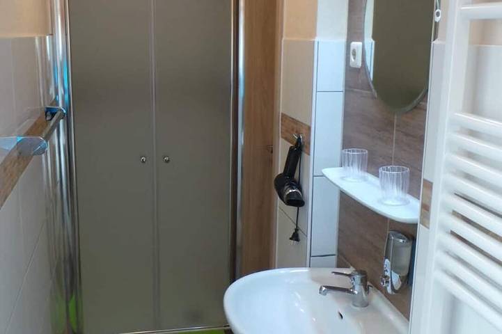 Appartement entier, Appartement avec vue imprenable sur mer directement au-dessus de la promenade de la plage in Sassnitz, Parc national Jasmund
