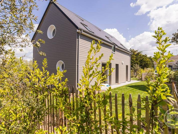 Gîte pour 4 personnes, avec jardin à Portbail - 2