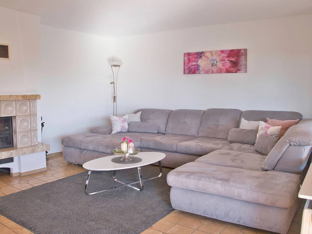 Ganze Wohnung, Ferienwohnung 'Seerose' mit Gemeinschaftsgarten, Balkon und Wlan in Überlingen, Region Bodensee-Oberschwaben