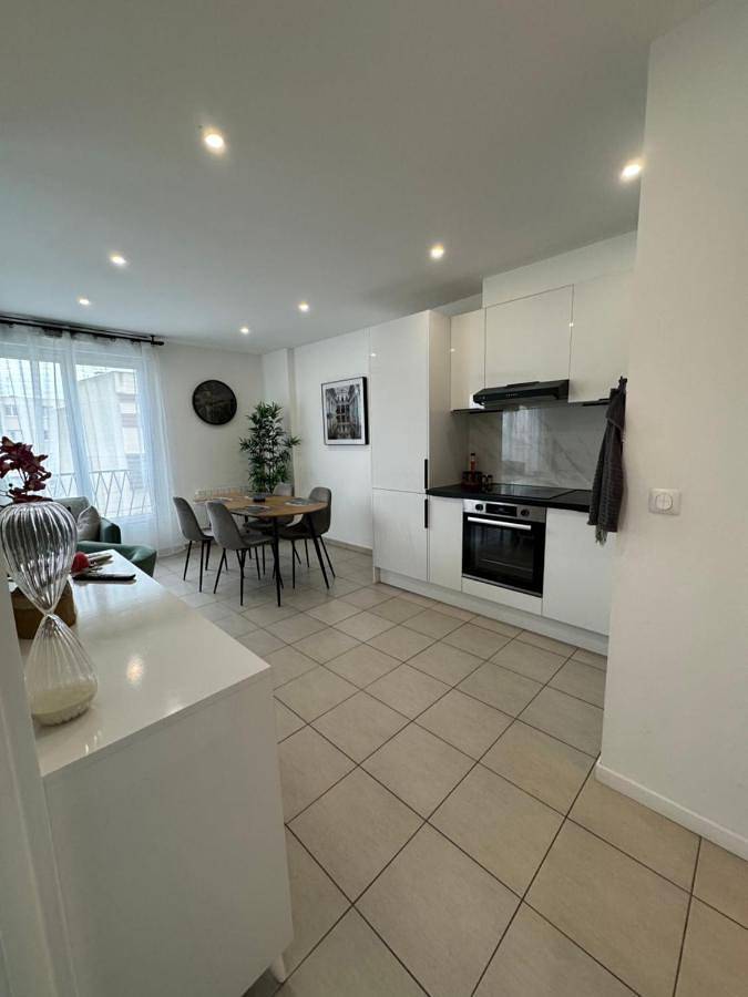 Gîte pour 6 personnes à Drancy - 2