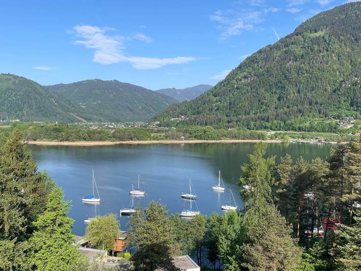 Ferienwohnung für 6 Personen, mit Balkon und Garten sowie Seeblick in Villach
