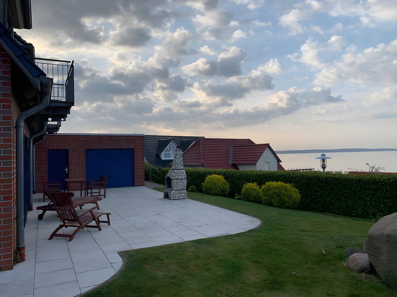 Ferienhaus 'Boddenperle' mit Meerblick, privater Terrasse und Wlan in Breege, Rügen