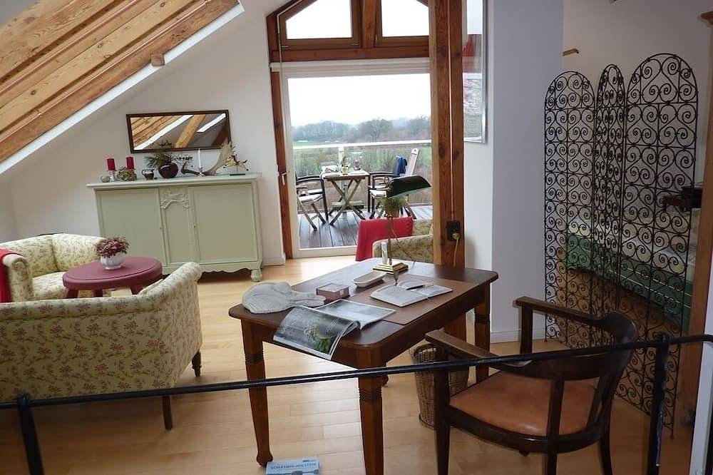 Historisches, wunderschönes Ferienhaus, direkt am Nord-Ostsee-Kanal in Neuwittenbek, Rendsburg-Eckernförde
