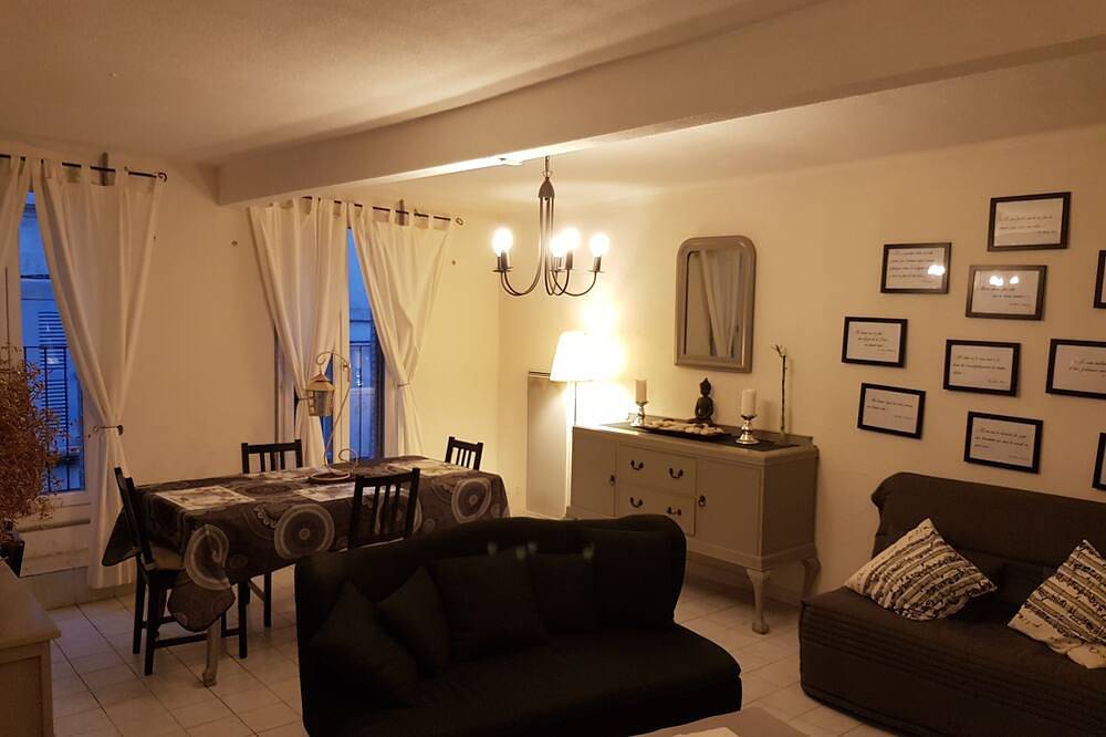 Ganze Wohnung, Wohnung im Herzen von Avignon Intramuros in Avignon, Vaucluse