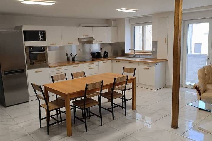 Location de vacances pour 7 personnes, avec Balcon et Jardin à Esternay
