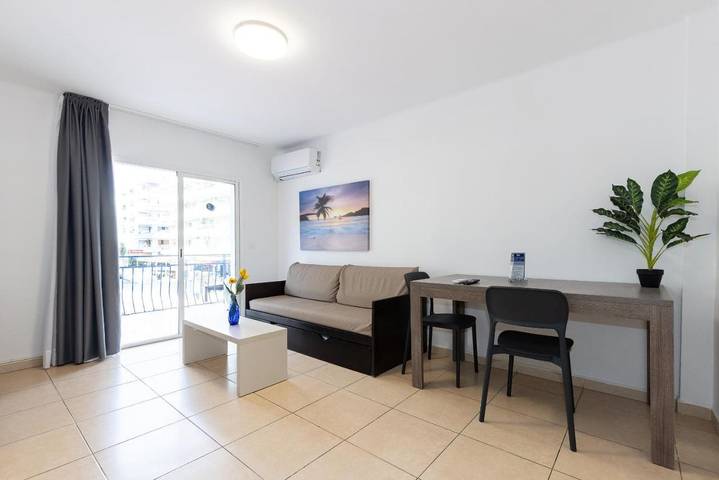 Apartahotel para 2 personas, con Terraza en Salou