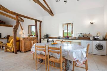 Chalet pour 4 Personnes dans Bagert, Parc naturel régional des Pyrénées ariégeoises, Photo 2