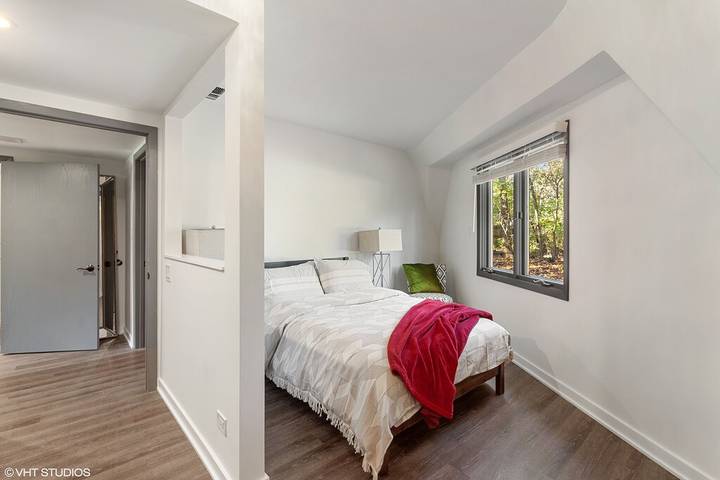 Vacation rental for 8 people in DuPage County