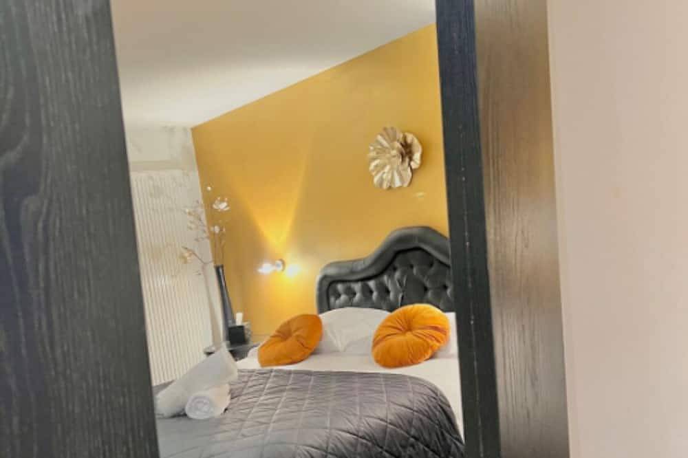 Apartamento entero, Loft dúplex moderno con balcón y gimnasio in Schaerbeek, Región de Bruselas