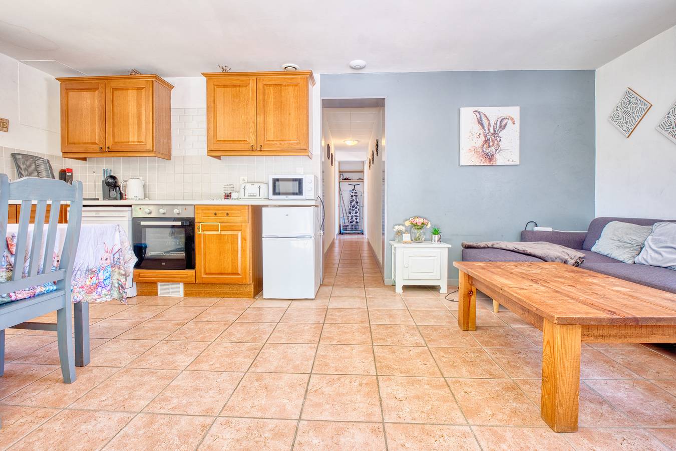 Entire apartment, Apartment 'Hare' with Shared Pool, Wi-Fi and Air Conditioning in Bergerac, Périgord Pourpre