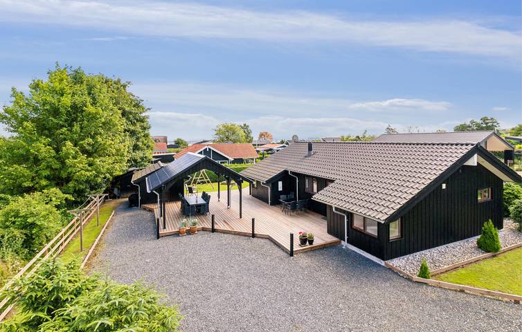 Ferienhaus für 6 Personen, mit Terrasse und Whirlpool sowie Garten und Sauna in Binderup Strand - 2